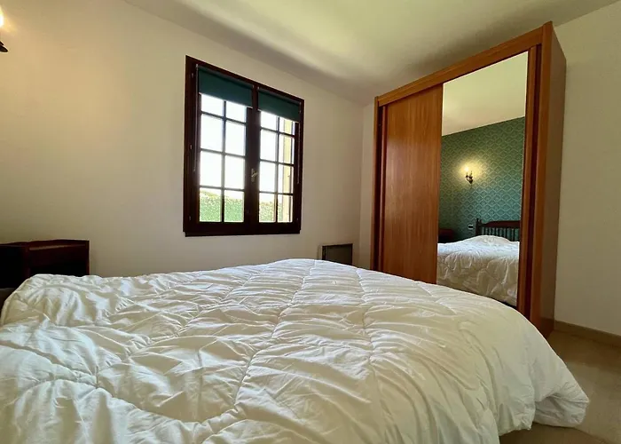 Grande Maison 4 Pieces Proche La Cotiniere, Jardin, A Pied - Fr-1-246a-233