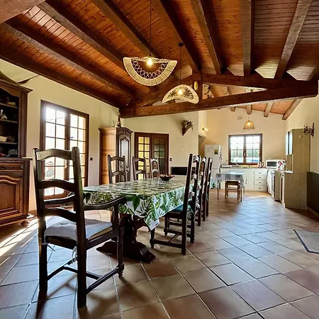 Grande Maison à 2 Pas De La Plage, 3 Ch, Jardin, Bbq, Parking – Saint-pierre-d'oléron - Fr-1-246a-233